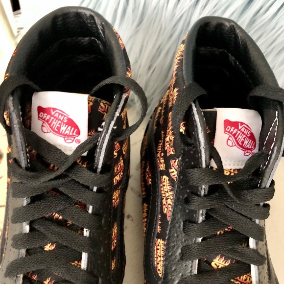 𝅺Vans X Stranger Things, Collab, Off The Wall, High Top Sneakers, Customs, 7.5 - Picture 8 of 14